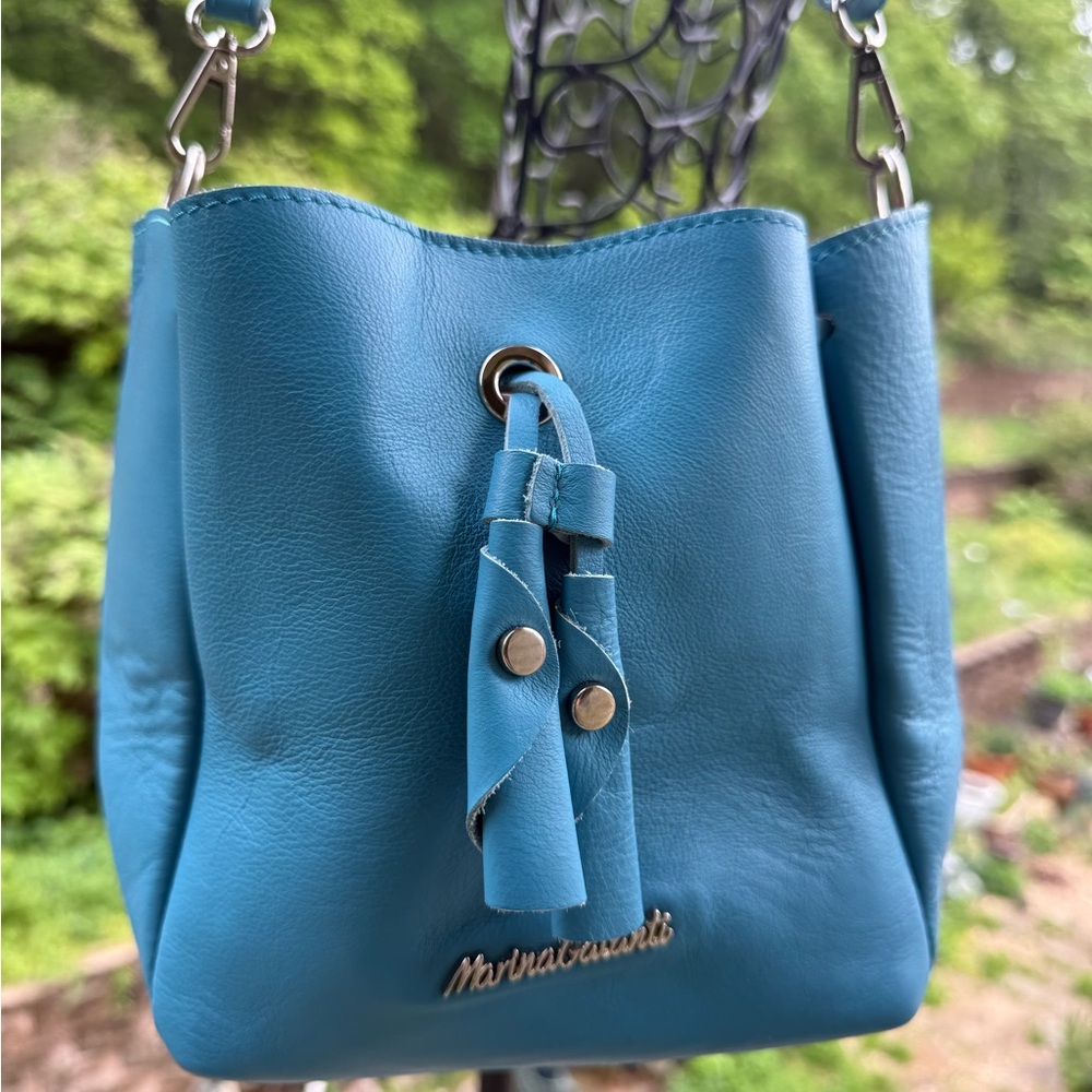 Marina‎ Galanti Blue Pebbled Leather Bucket Bag Crossbody Red Interior Tassel